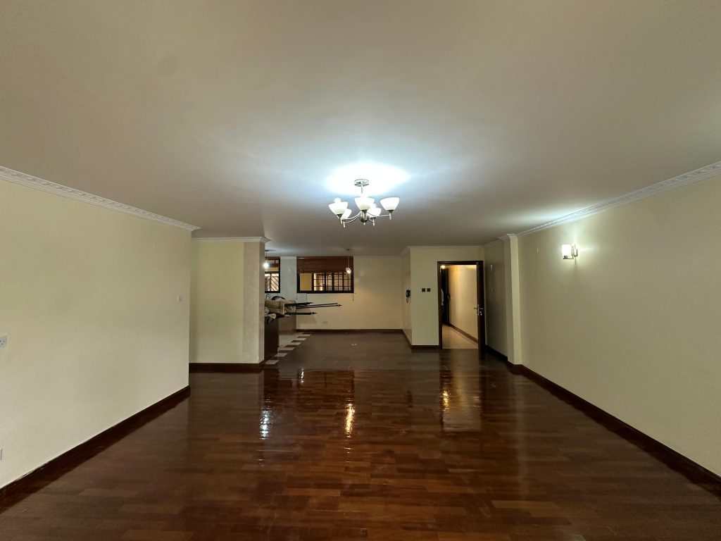 Executive 3-Bedroom Apartment with DSQ