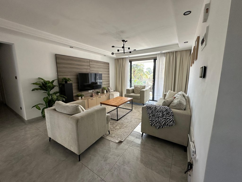 Furnished 3-Bedroom Apartment with DSQ